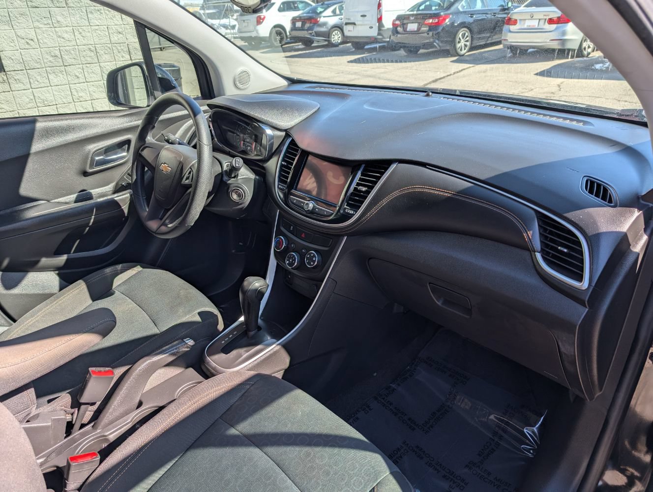 Used 2020 Chevrolet Trax LS FWD image 13