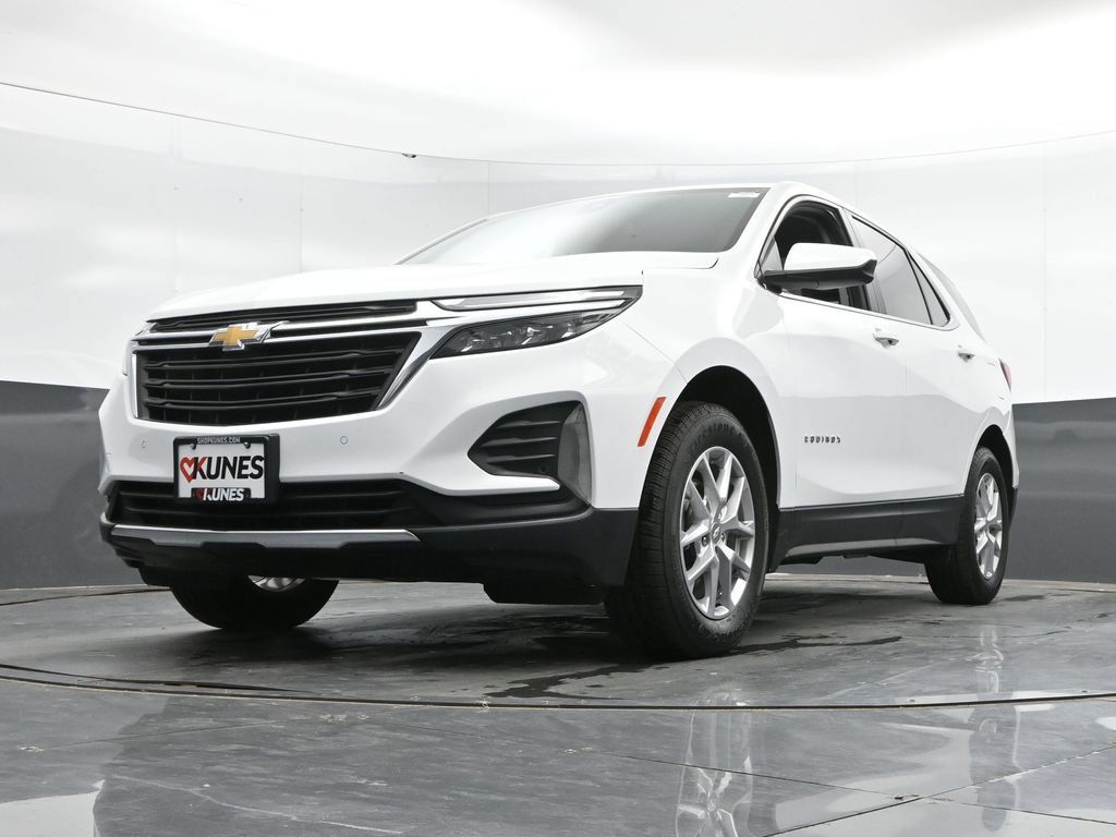 Used 2023 Chevrolet Equinox LT w/ Driver Convenience Package AWD/4WD image 41