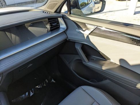 New 2026 Volkswagen Tiguan SE R-Line image 18