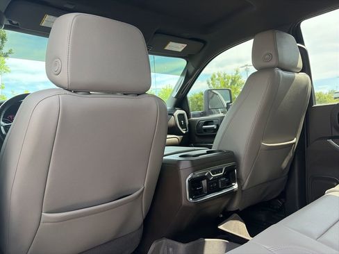 Used 2023 Chevrolet Silverado 2500 LTZ w/ LTZ Convenience Package AWD/4WD image 30