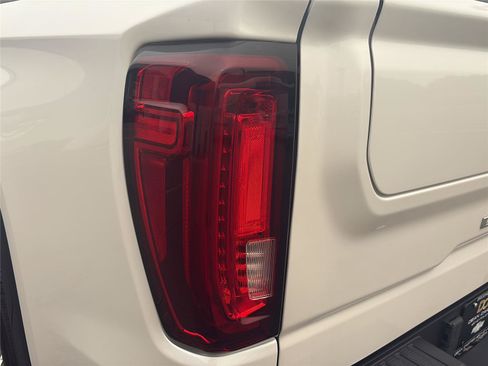 Used 2022 GMC Sierra 1500 Denali AWD/4WD image 51