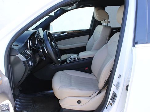 Used 2017 Mercedes-Benz GLS 450 4MATIC image 16