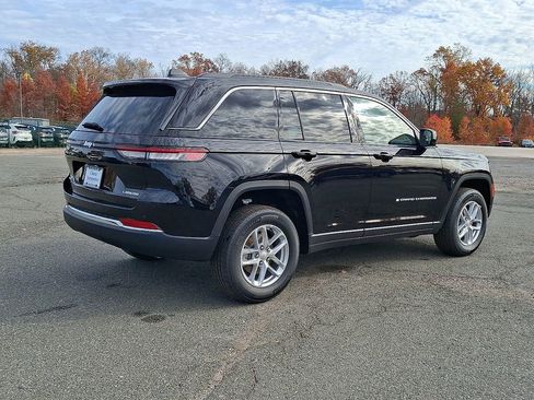 New 2025 Jeep Grand Cherokee Laredo X image 7