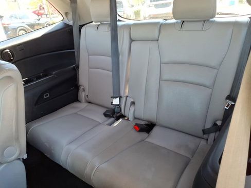 Used 2022 Honda Pilot Touring image 7