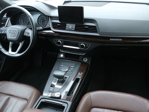 Used 2019 Audi Q5 2.0T Premium w/ Convenience Package image 20