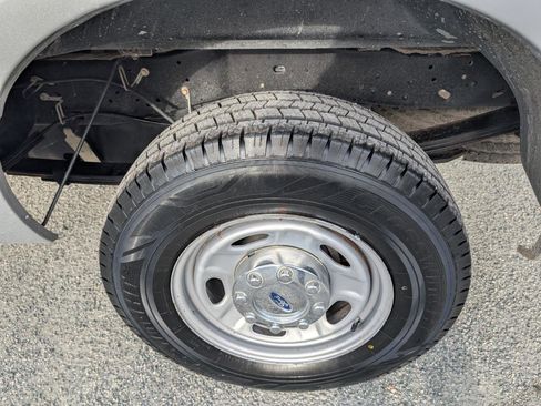 Used 2010 Ford F250 Lariat image 10