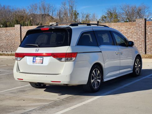 Used 2015 Honda Odyssey Touring Elite image 6