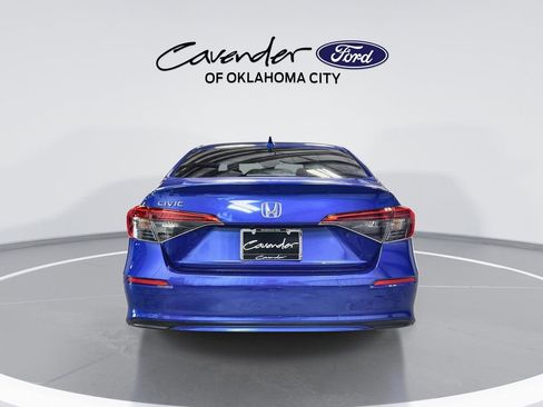 Used 2024 Honda Civic EX image 7