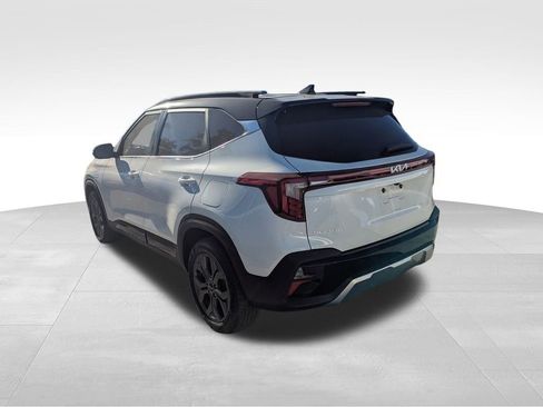Certified 2024 Kia Seltos S image 3