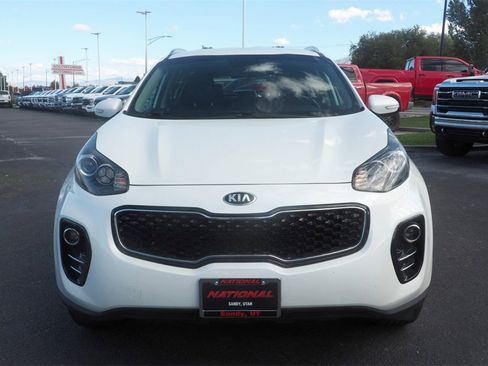 Used 2019 Kia Sportage EX image 2