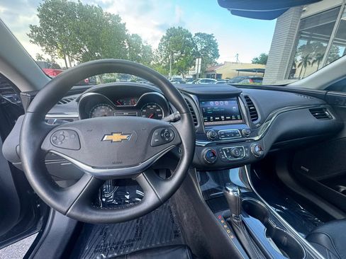 Used 2016 Chevrolet Impala LT w/ Leather Package FWD image 20