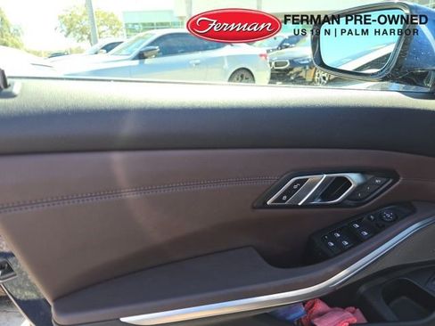 Used 2020 BMW 330i xDrive Sedan w/ Premium Package image 11