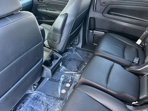 Used 2025 Honda Odyssey Sport-L image 14