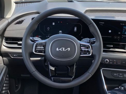 New 2026 Kia Carnival SX Prestige image 11