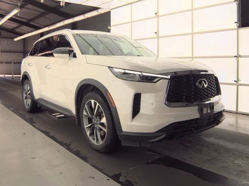 Used 2023 INFINITI QX60 Luxe w/ Vision Package image 11