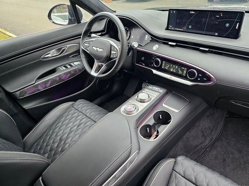 Used 2025 Genesis GV70 3.5T Sport w/ Sport Advanced Package image 30