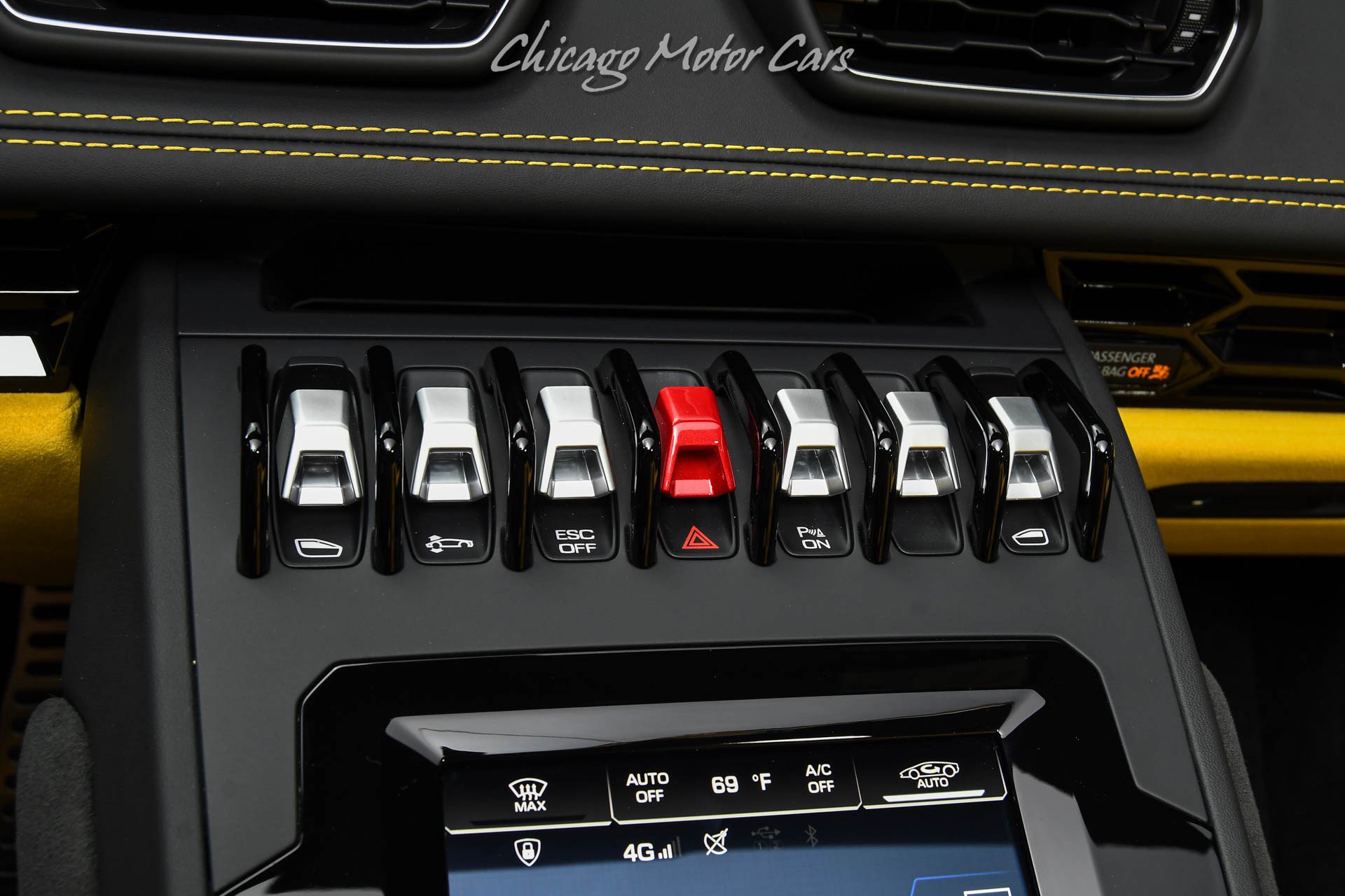 Used 2024 Lamborghini Huracan EVO AWD/4WD image 13