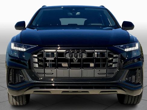 Used 2023 Audi Q8 Prestige w/ Prestige Package image 3