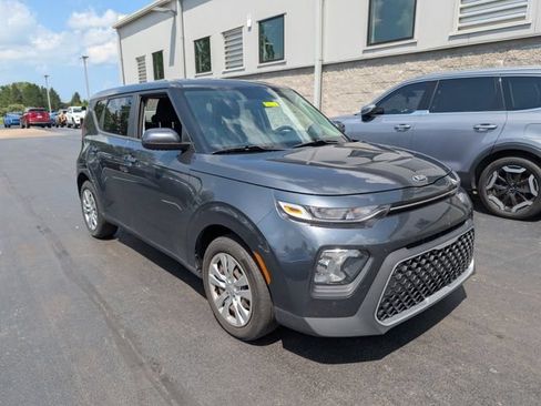 Certified 2021 Kia Soul LX FWD image 4