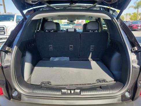 Used 2024 Ford Escape SE w/ PHEV Premium Package FWD image 28