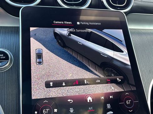 Used 2024 Mercedes-Benz GLC 300 4MATIC image 28