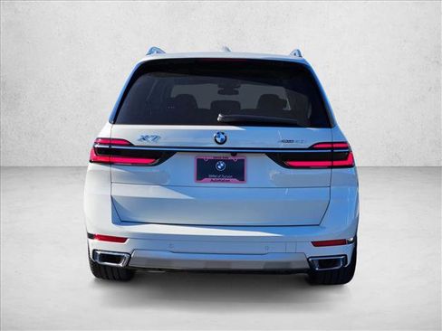 New 2026 BMW X7 xDrive40i w/ Premium Package image 8