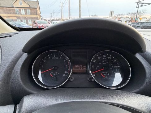 Used 2012 Nissan Rogue S AWD/4WD image 24