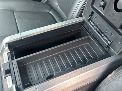 Used 2014 Ford F150 Platinum RWD image 15