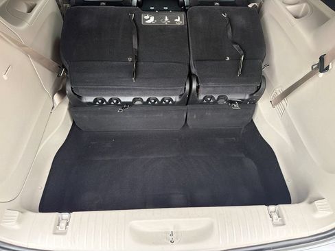 Used 2018 Chrysler Pacifica Touring Plus FWD image 17