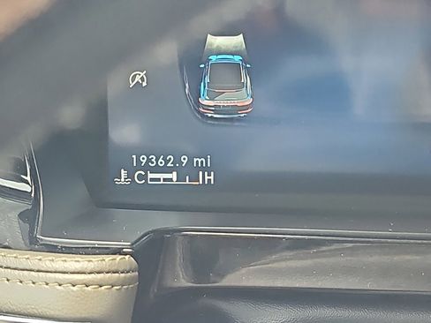 Used 2024 Lincoln Corsair FWD image 11