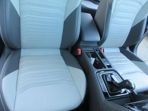 Used 2023 Volkswagen Arteon SEL Premium AWD/4WD image 30