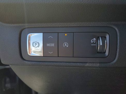 New 2026 Chevrolet Traverse LT FWD image 25