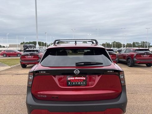 New 2026 Nissan Kicks SV w/ SV Premium Package image 3