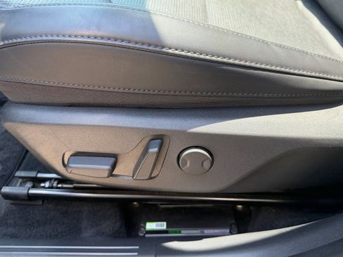 Certified 2024 Kia Niro Wave FWD image 12