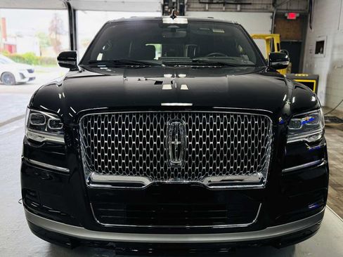 Used 2024 Lincoln Navigator Reserve AWD/4WD image 11