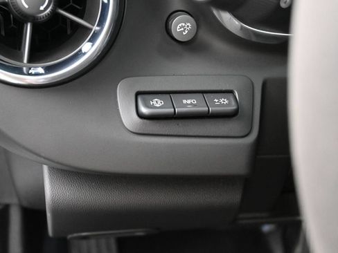 Used 2019 Chevrolet Camaro ZL1 RWD image 18