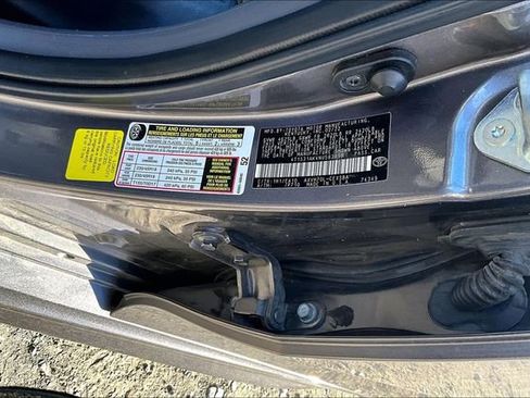 Used 2022 Toyota Camry SE image 16