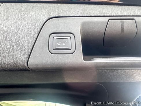 Used 2023 Buick Envision Avenir image 28