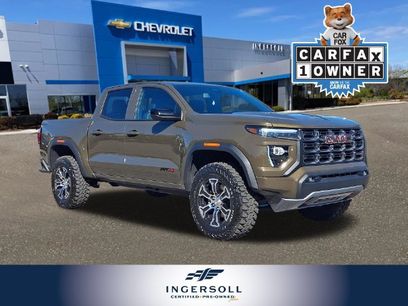 Used 2025 GMC Canyon AT4 w/ AT4 Premium Package