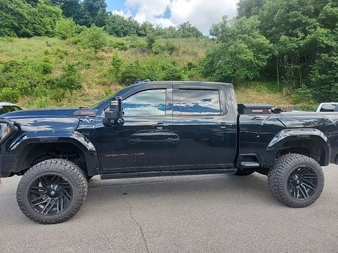 Used 2023 GMC Sierra 2500 Denali w/ Denali Ultimate Package AWD/4WD image 4