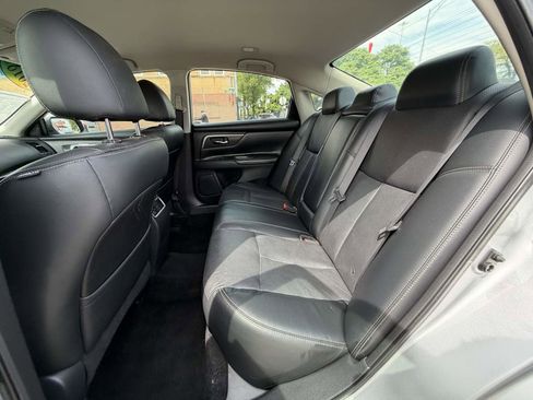 Used 2018 Nissan Altima 2.5 SL FWD image 16