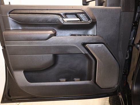 Used 2024 GMC Sierra 2500 AT4X w/ AT4X AEV Edition image 10