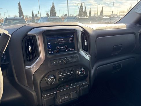 Used 2021 Chevrolet Silverado 1500 Custom image 3