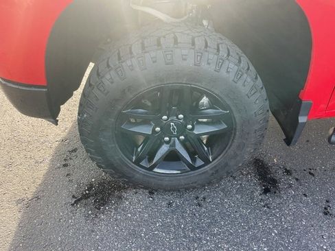 Used 2022 Chevrolet Silverado 1500 Custom Trail Boss image 11