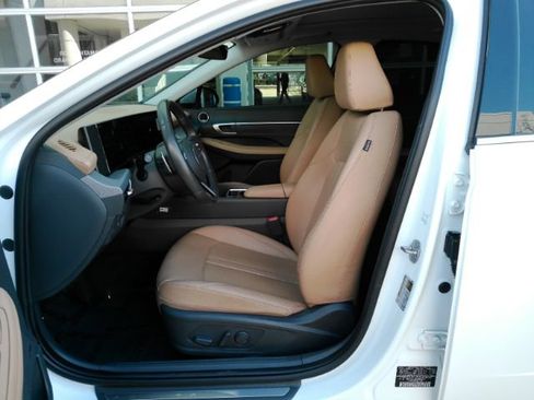 Used 2024 Hyundai Sonata Limited image 16