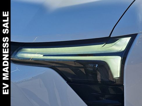 New 2025 Chevrolet Blazer EV LT w/ Midnight/Sport Edition image 33