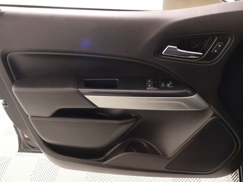 Used 2021 Chevrolet Colorado LT w/ Fleet Safety Package RWD image 14