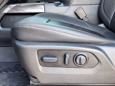 Used 2022 Chevrolet Silverado 2500 LTZ w/ LTZ Texas Edition image 23