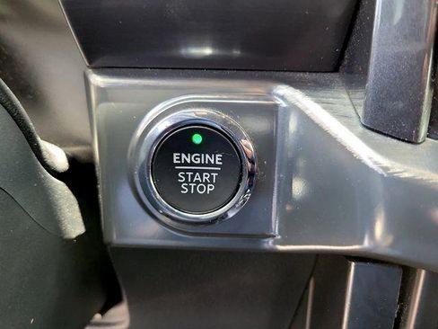 Used 2023 Ford F150 Lariat AWD/4WD image 28