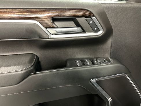 Used 2023 GMC Sierra 1500 SLE w/ Preferred Package image 14